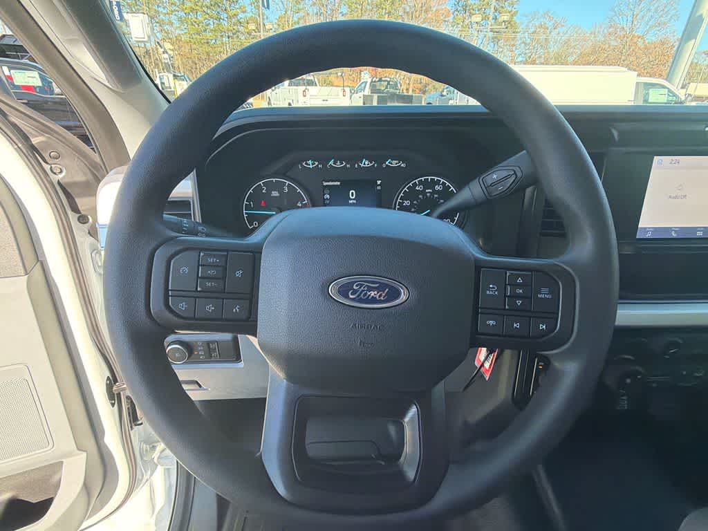 Thumbnail: 2025 Ford F-350 - 21