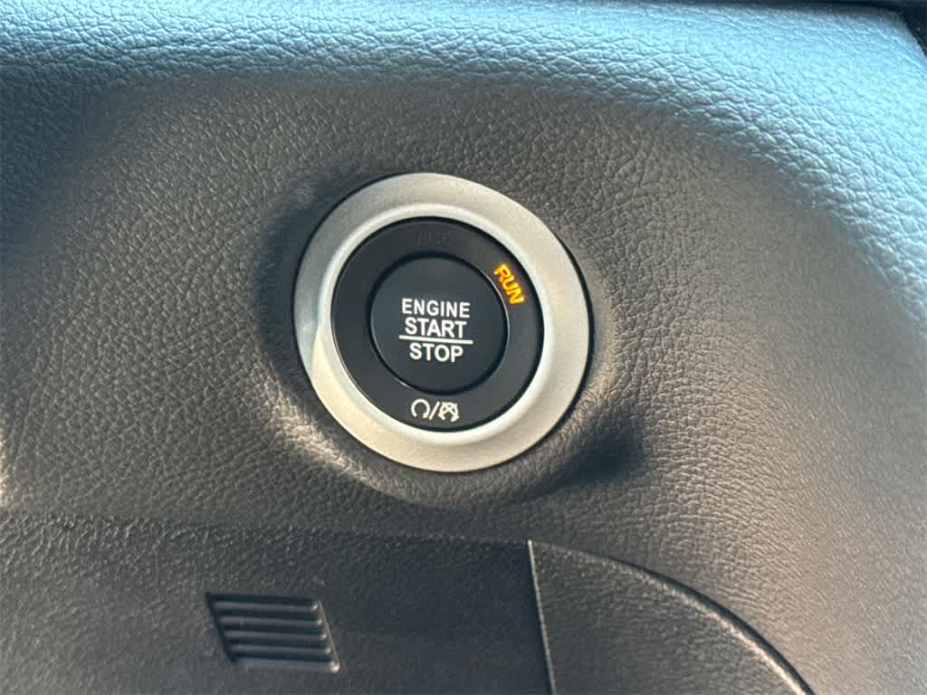 Thumbnail: 2022 Chrysler Pacifica - 31