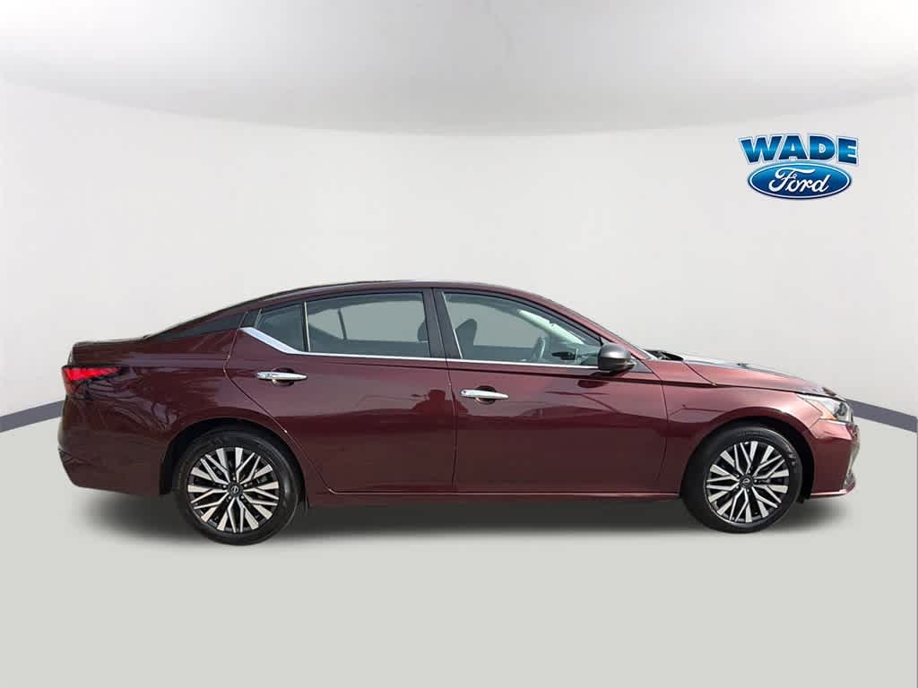 Thumbnail: 2025 Nissan Altima - 4