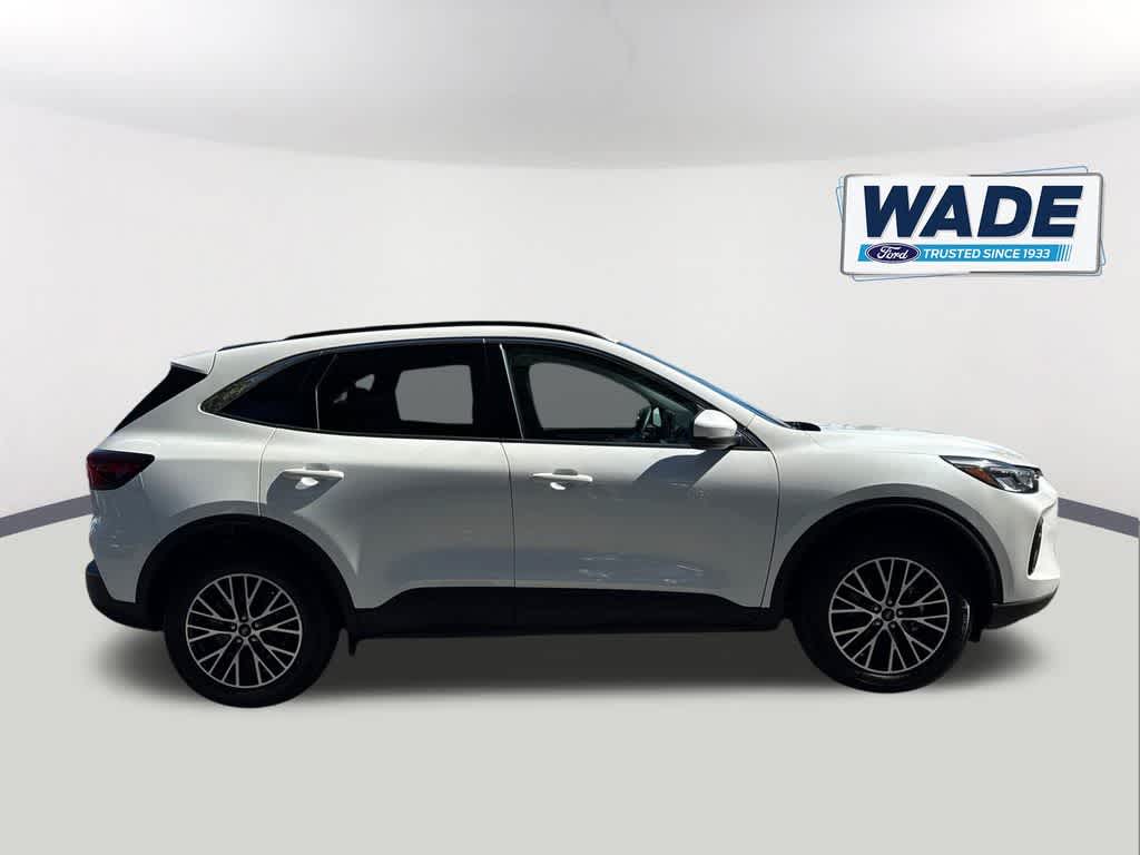 Thumbnail: 2024 Ford Escape - 4