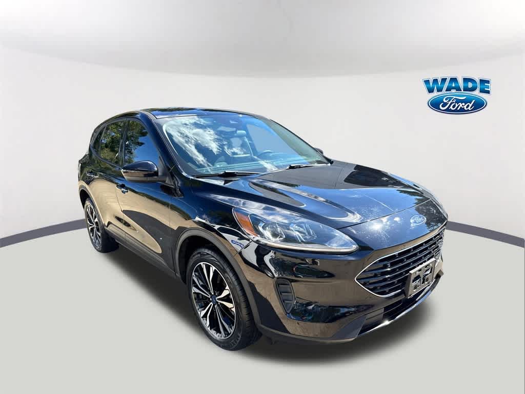 Thumbnail: 2021 Ford Escape - 3