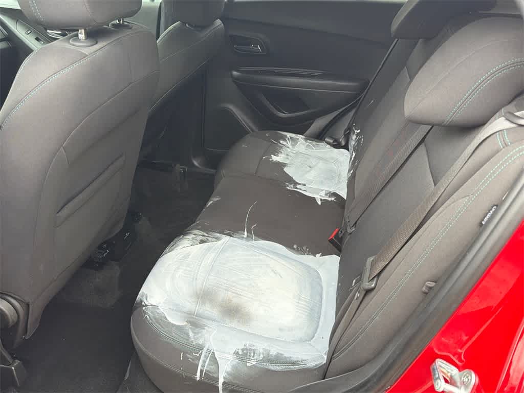 Thumbnail: 2016 Chevrolet Trax - 17