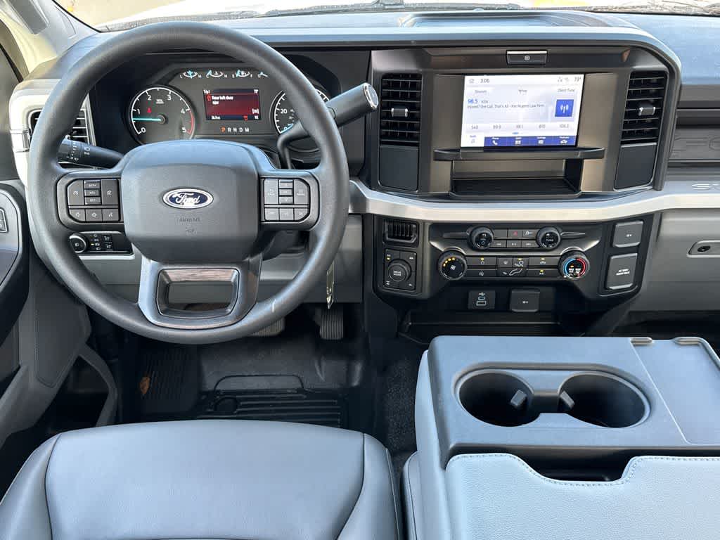 Thumbnail: 2025 Ford F-350 - 19