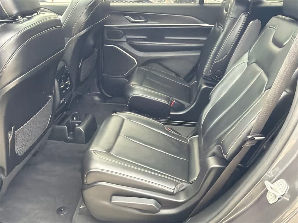 Thumbnail: 2021 Jeep Grand Cherokee L - 18