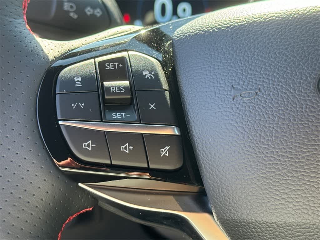 Thumbnail: 2025 Ford Explorer - 25