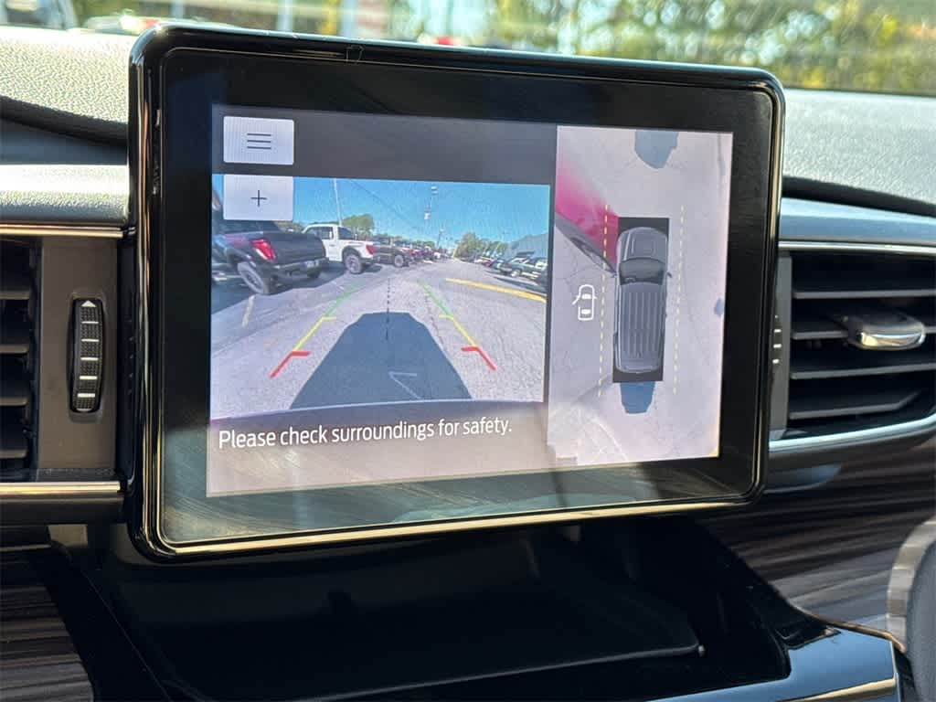 Thumbnail: 2021 Ford Explorer - 22