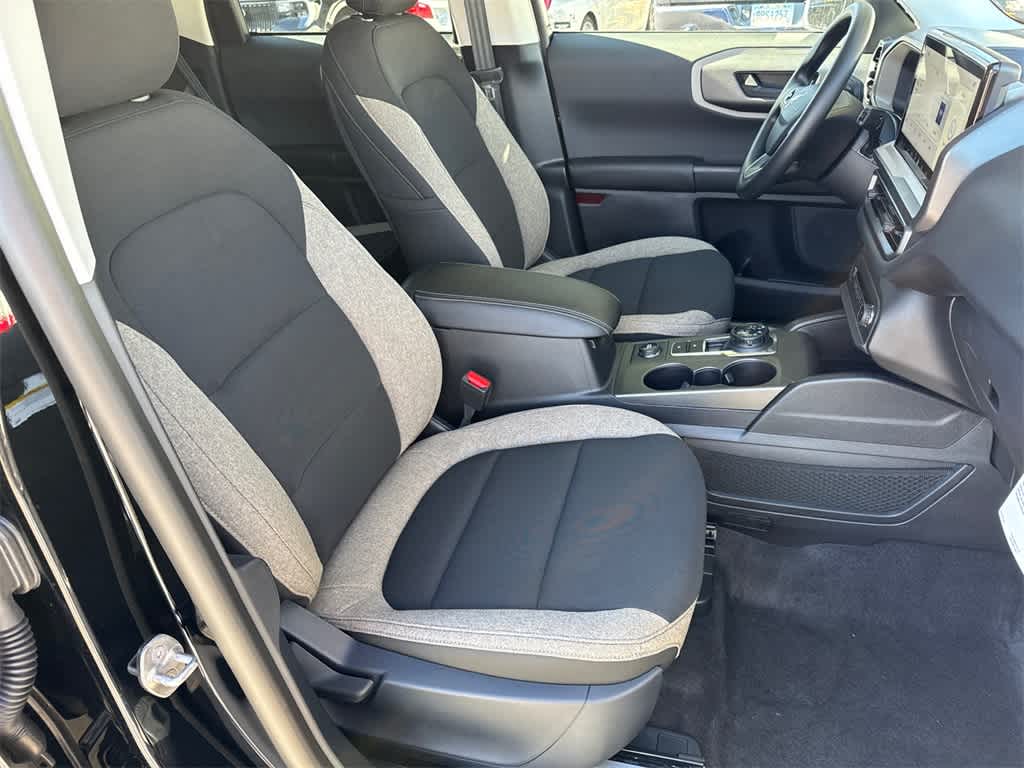 Thumbnail: 2025 Ford Bronco Sport - 12