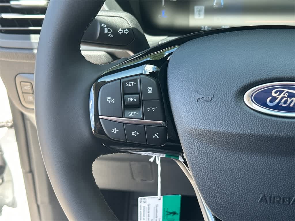 Thumbnail: 2025 Ford Escape - 24