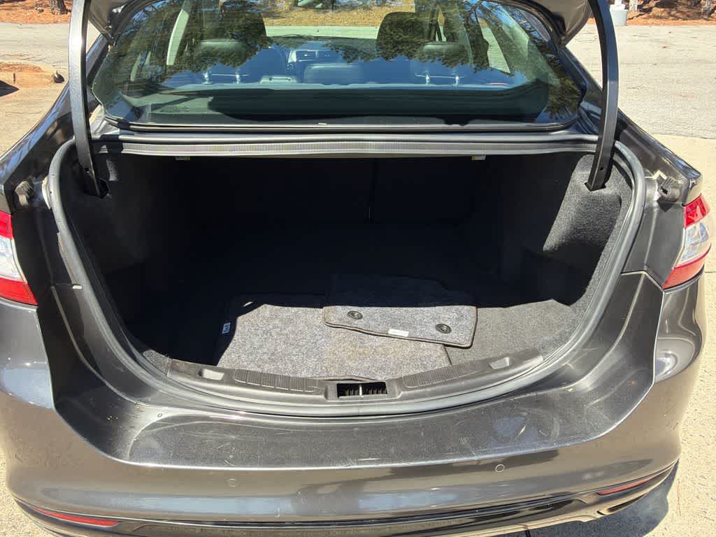 Thumbnail: 2016 Ford Fusion - 16