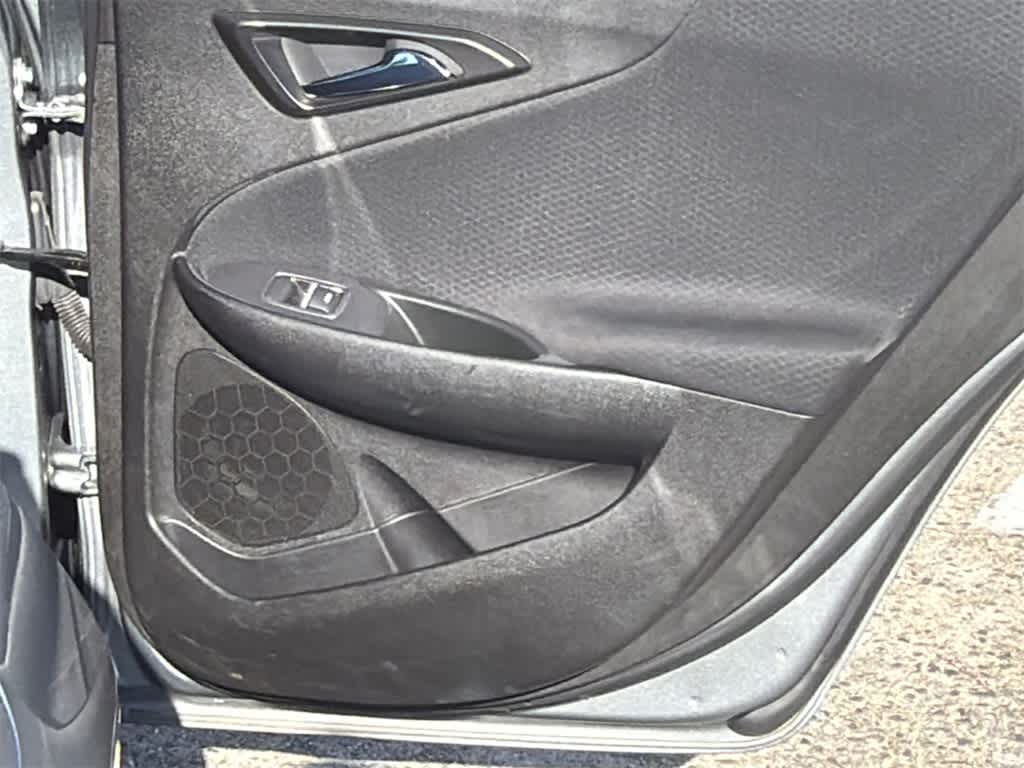 Thumbnail: 2023 Chevrolet Malibu - 16