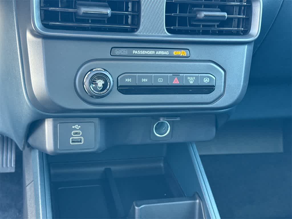 Thumbnail: 2025 Ford Maverick - 28