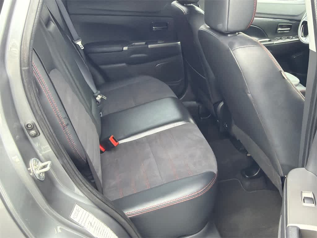 Thumbnail: 2024 Mitsubishi Outlander Sport - 14