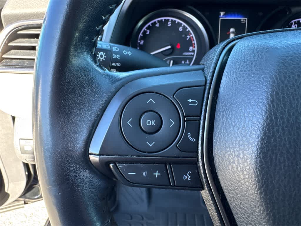 Thumbnail: 2021 Toyota Camry - 21