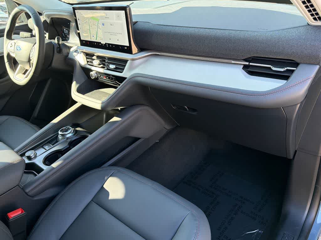 Thumbnail: 2026 Ford Explorer - 13