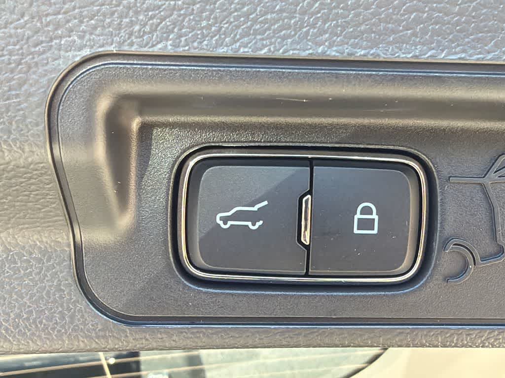 Thumbnail: 2026 Ford Explorer - 17