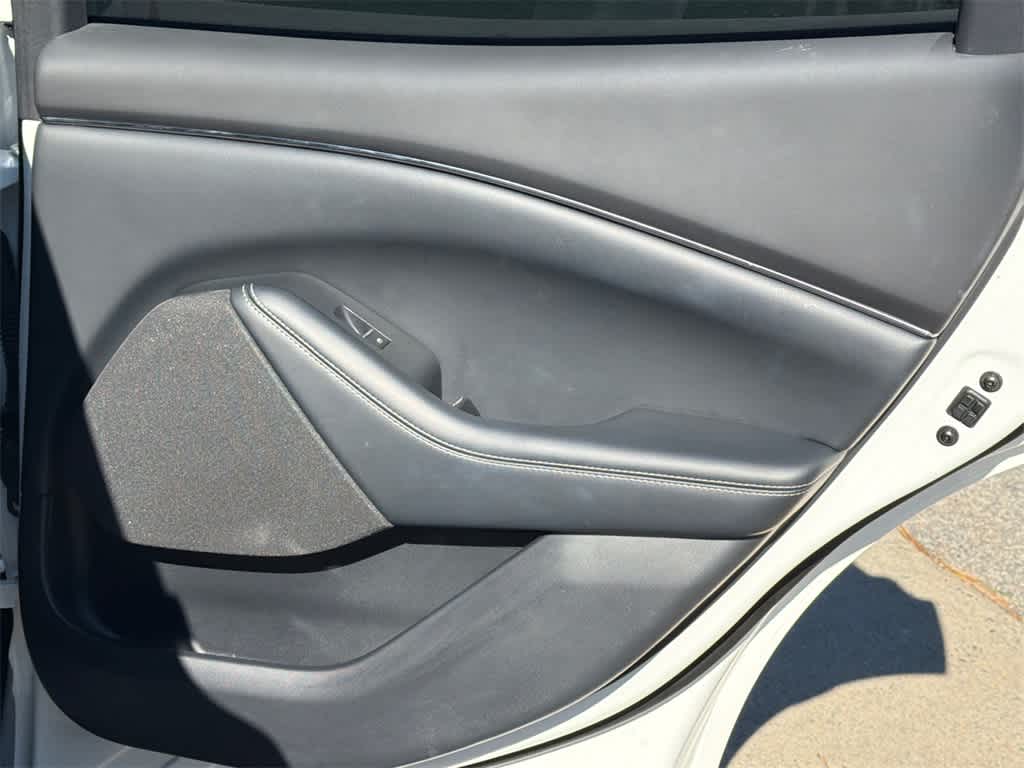 Thumbnail: 2022 Ford Mustang Mach-E - 15