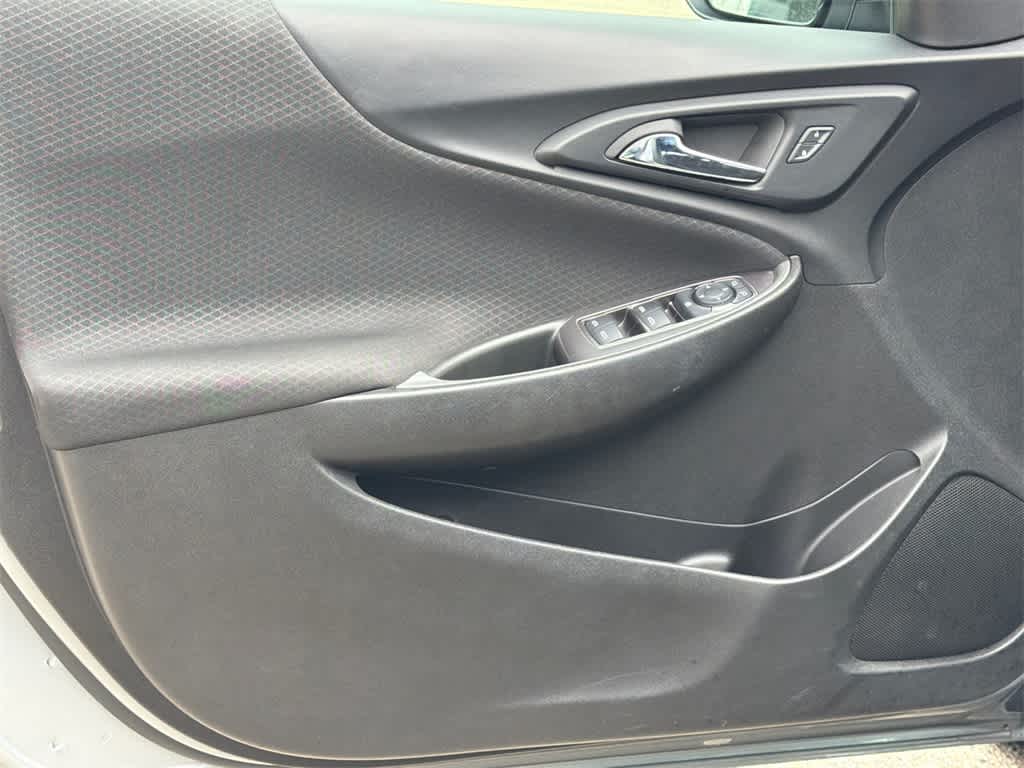 Thumbnail: 2023 Chevrolet Malibu - 11