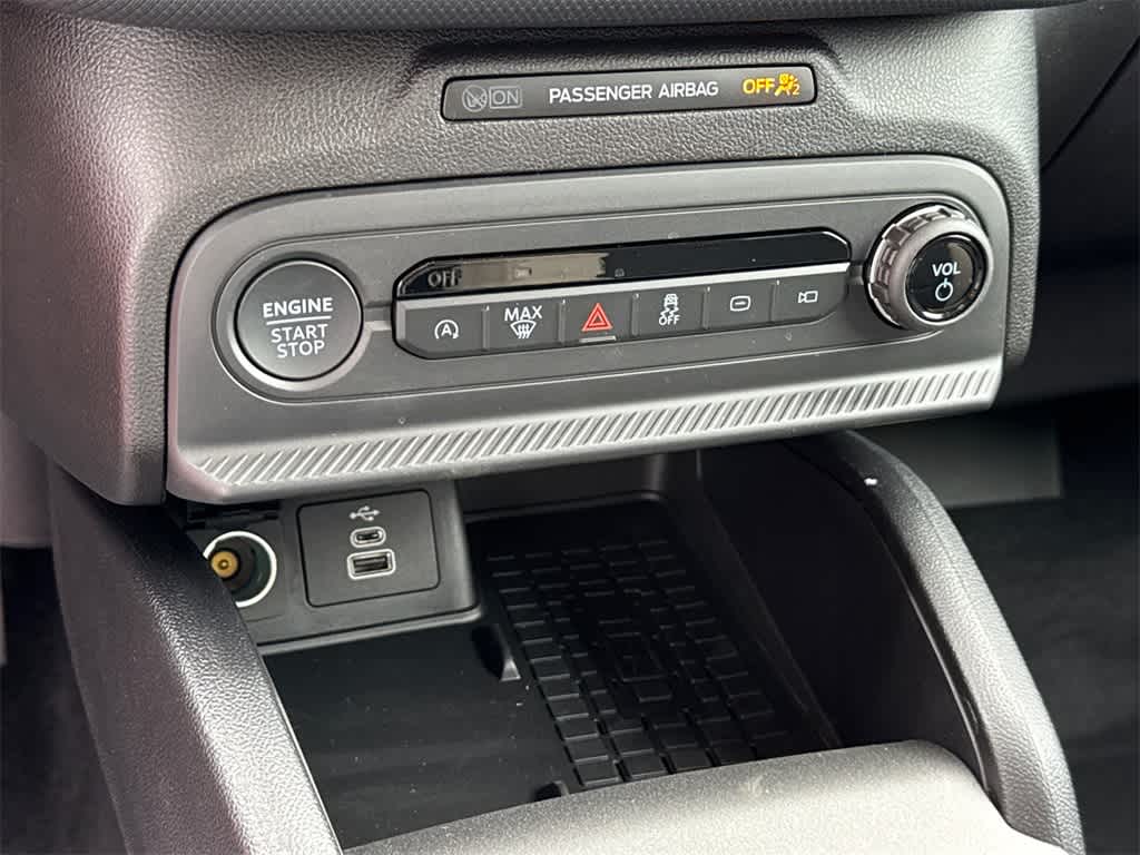 Thumbnail: 2025 Ford Bronco Sport - 26