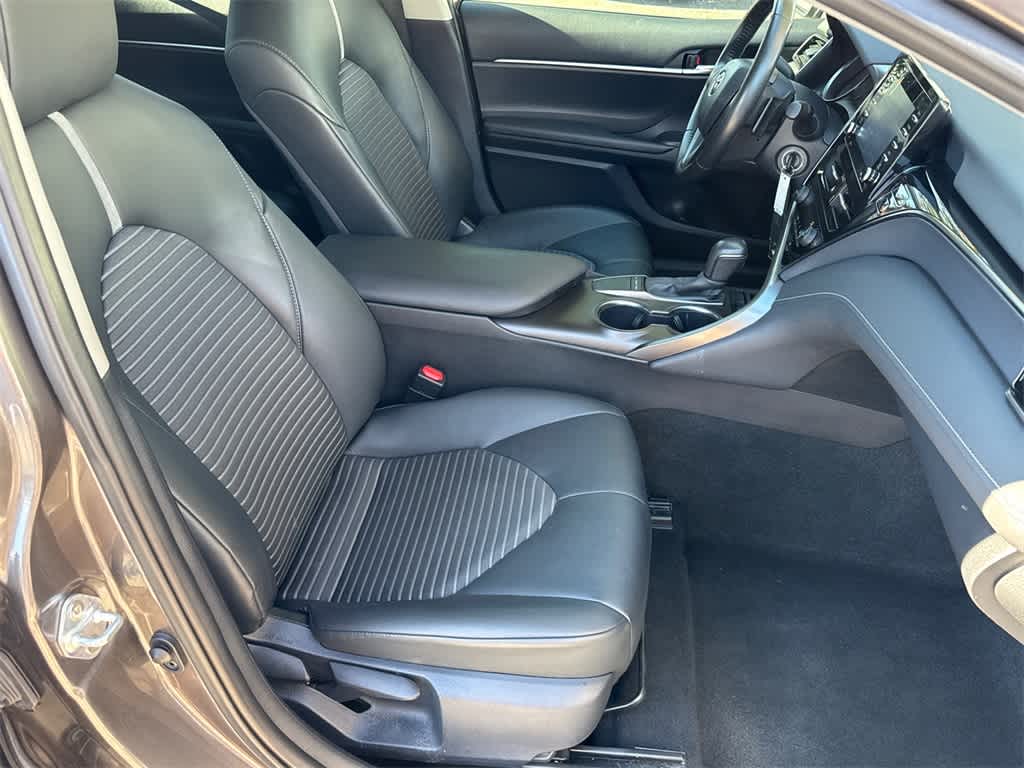 Thumbnail: 2023 Toyota Camry - 12