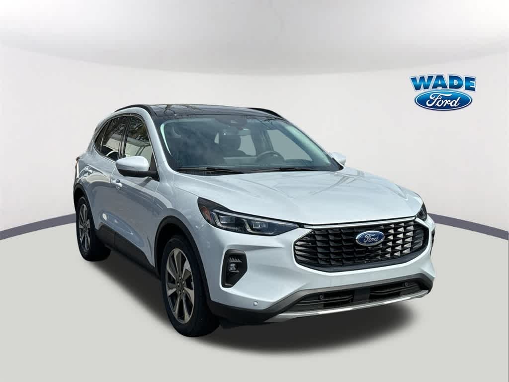 Thumbnail: 2025 Ford Escape - 3