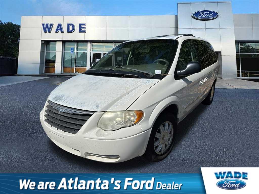 2005 Chrysler Town & Country Touring -
                  Smyrna, GA