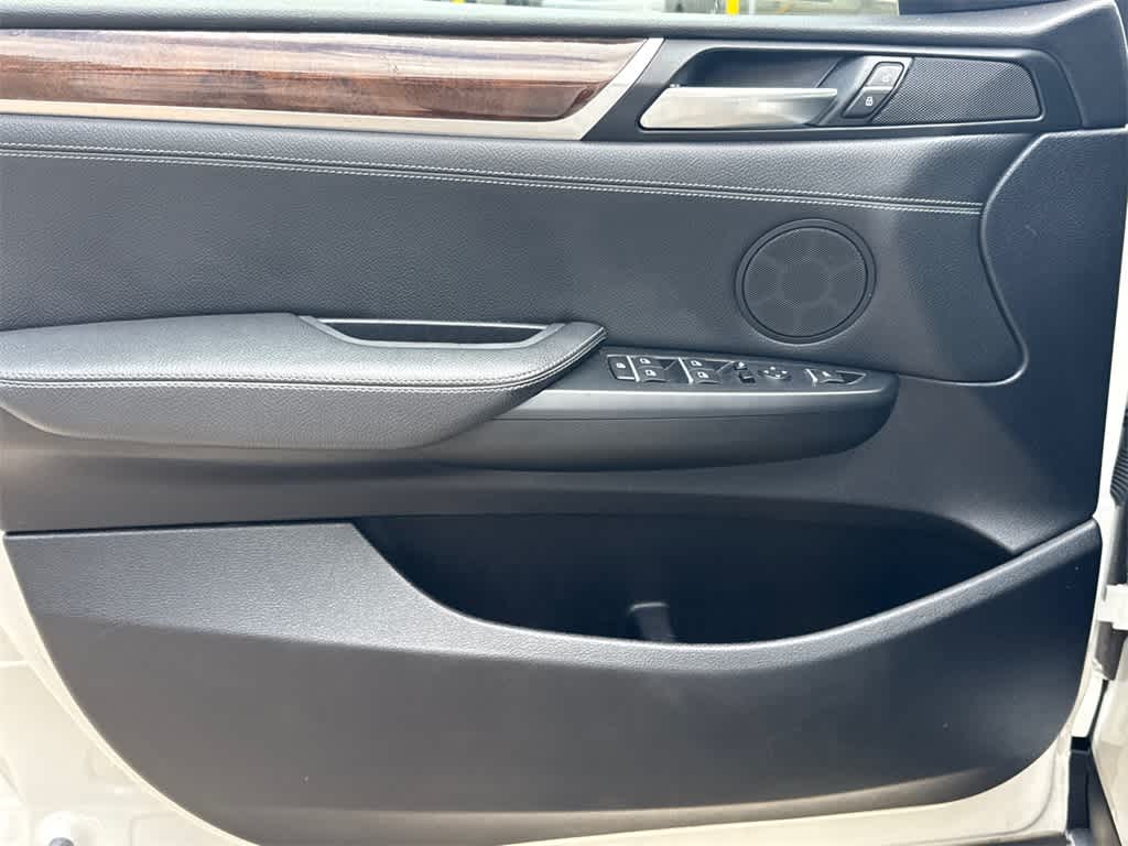 Thumbnail: 2017 BMW X3 - 11