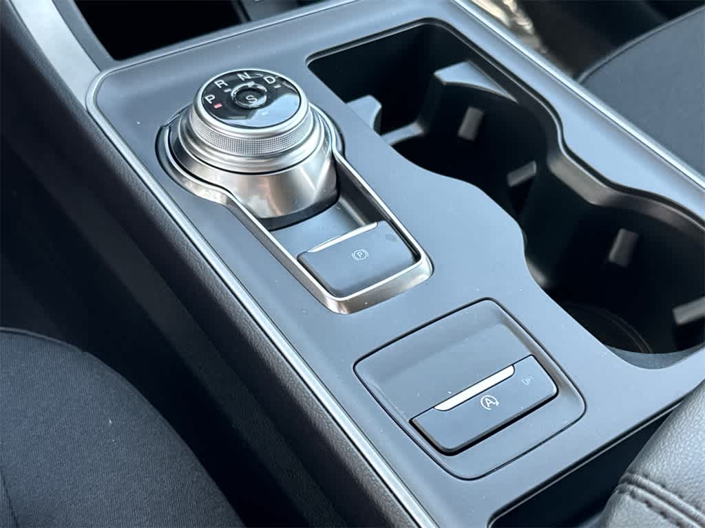 Thumbnail: 2024 Ford Edge - 29