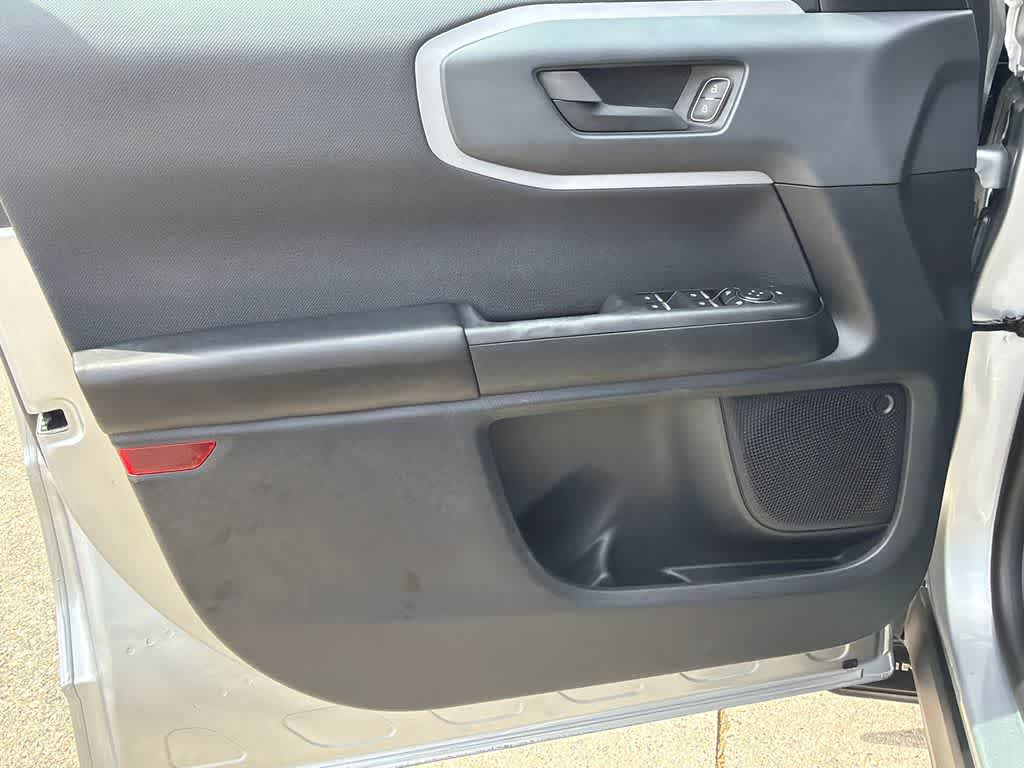 Thumbnail: 2021 Ford Bronco Sport - 11