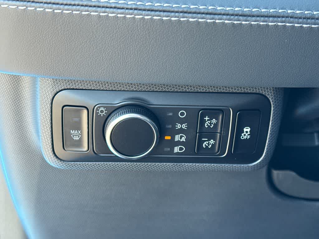 Thumbnail: 2024 Ford Mustang Mach-E - 32