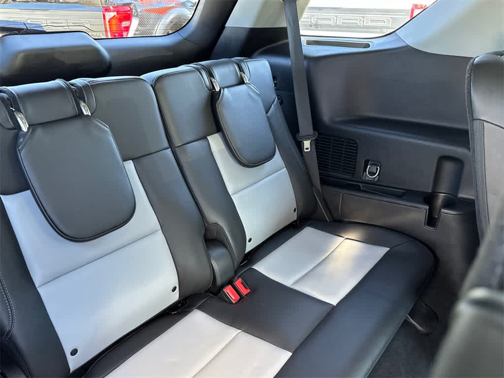 Thumbnail: 2023 Ford Explorer - 15