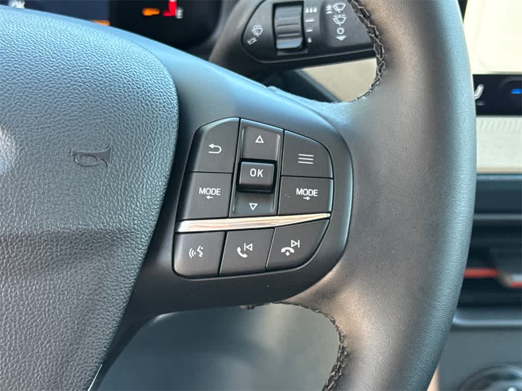 Thumbnail: 2025 Ford Maverick - 22