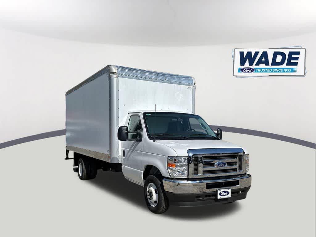 Thumbnail: 2025 Ford Econoline - 3