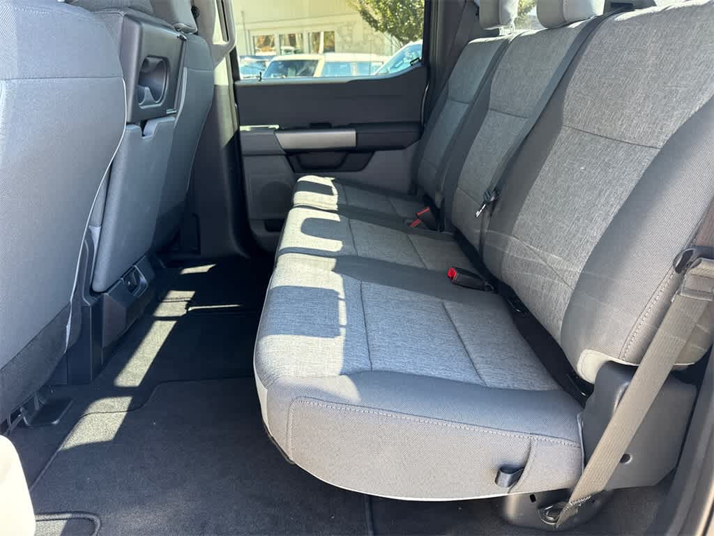 Thumbnail: 2025 Ford F-250 - 17