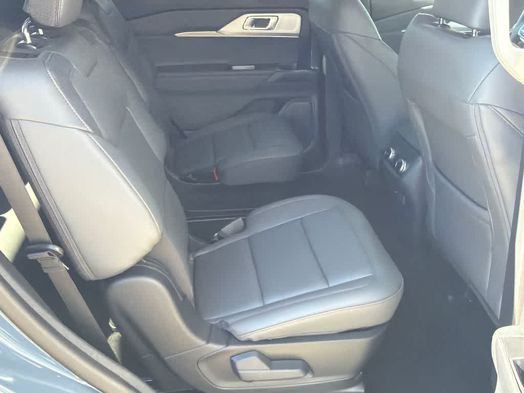 Thumbnail: 2026 Ford Explorer - 14