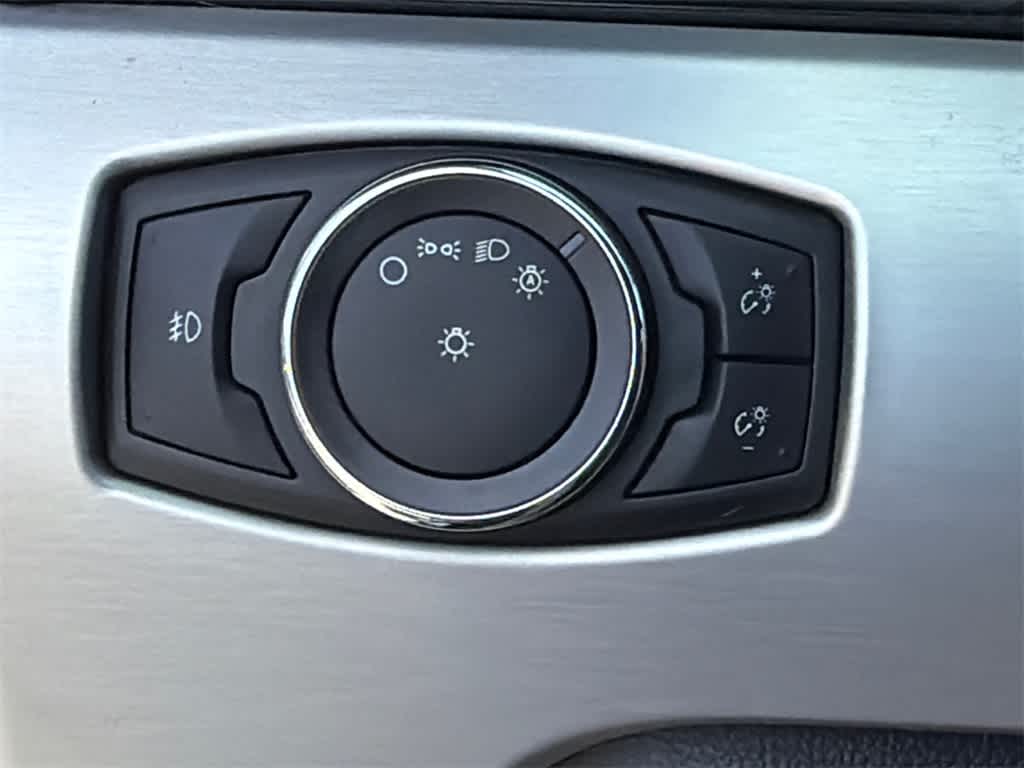 Thumbnail: 2017 Ford Mustang - 24