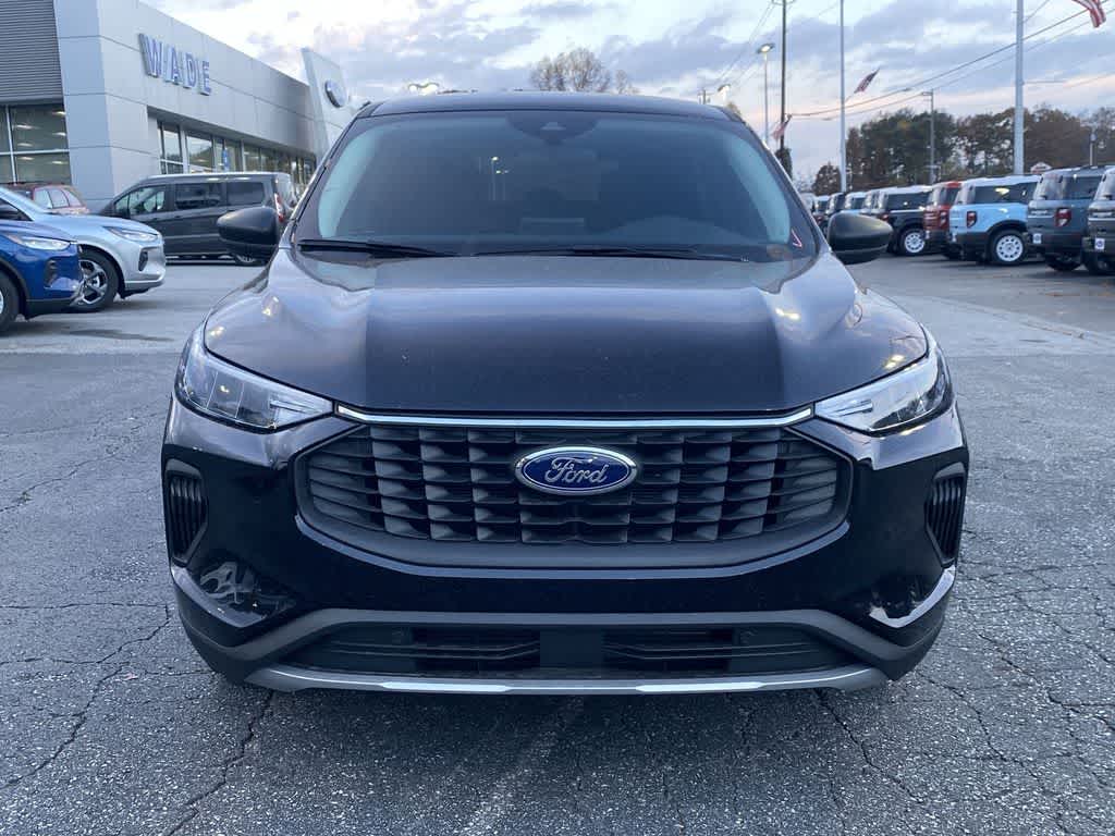 Thumbnail: 2023 Ford Escape - 6