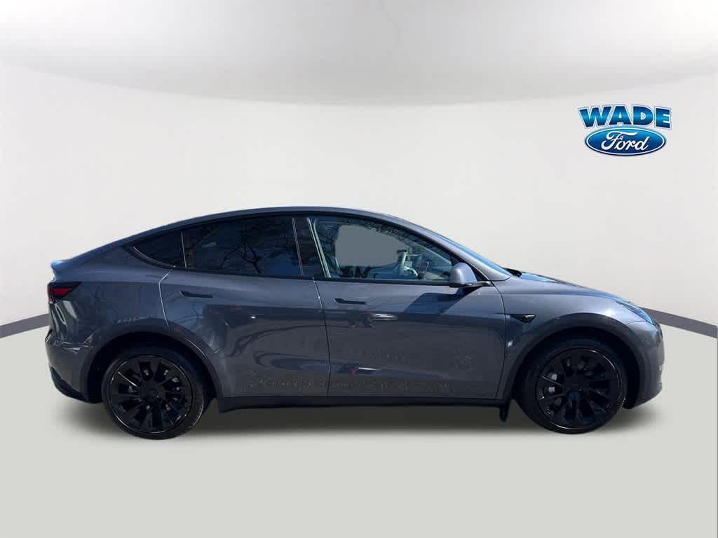 Thumbnail: 2023 Tesla Model Y - 4