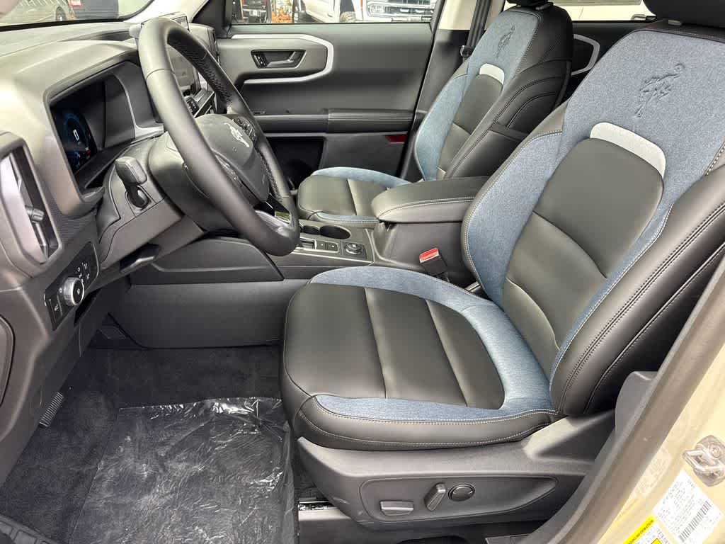 Thumbnail: 2025 Ford Bronco Sport - 10