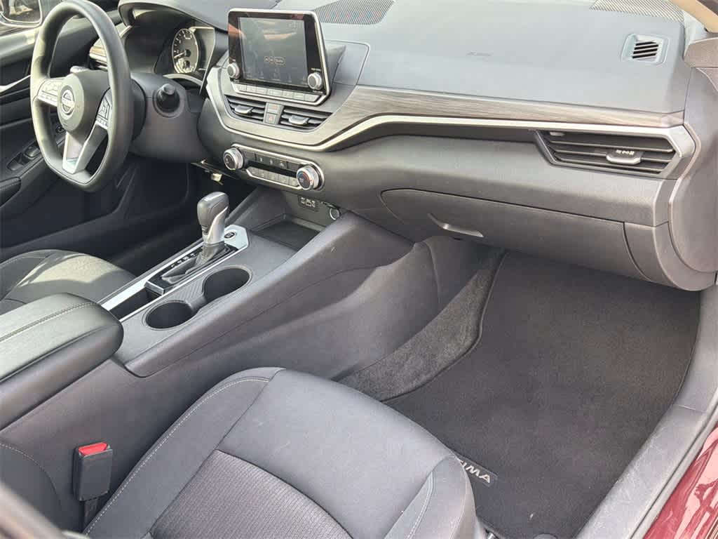 Thumbnail: 2025 Nissan Altima - 13