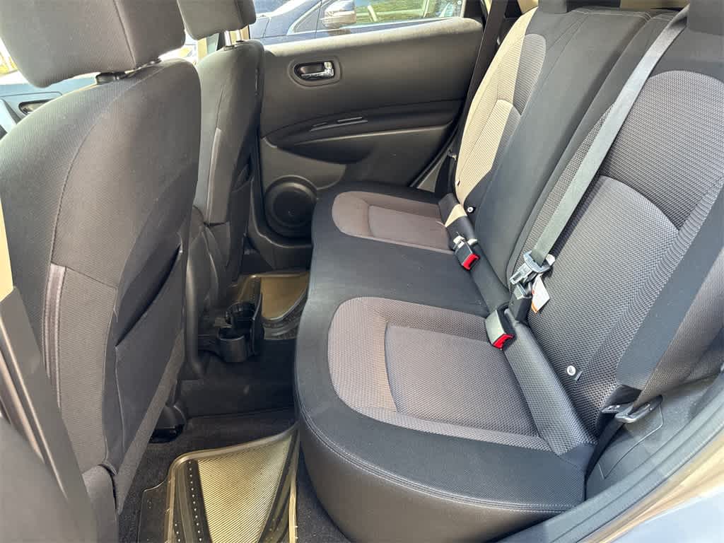 Thumbnail: 2011 Nissan Rogue - 10