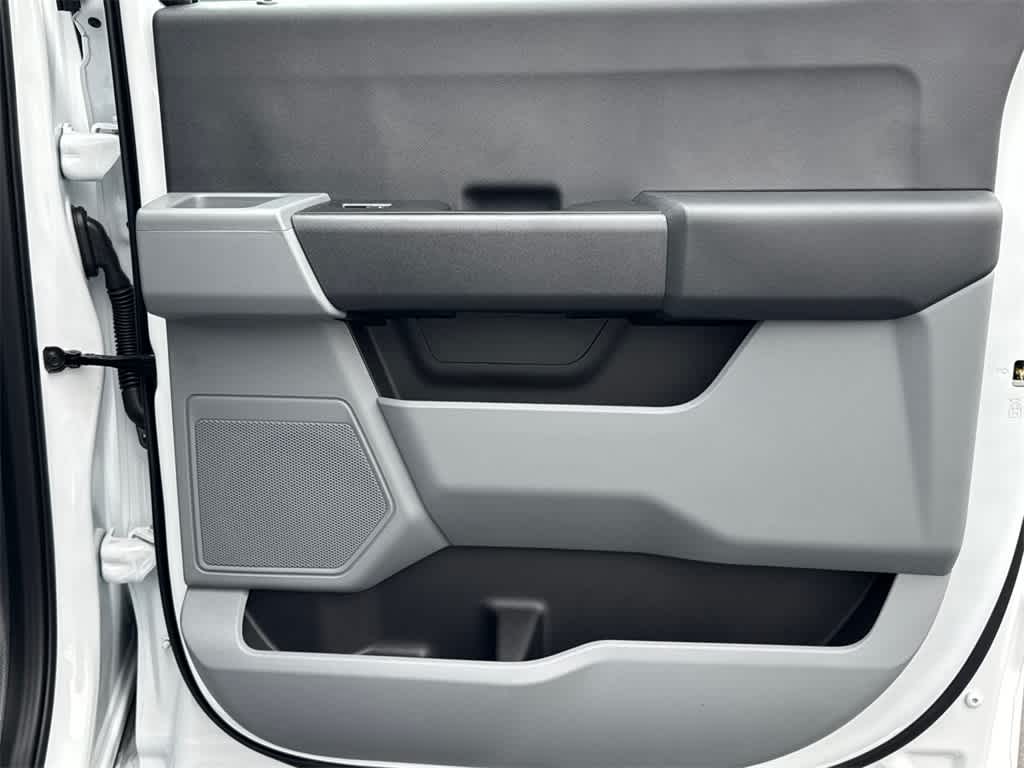 Thumbnail: 2025 Ford F-250 - 15