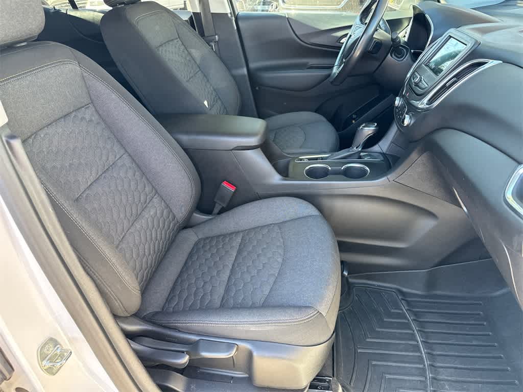 Thumbnail: 2019 Chevrolet Equinox - 12