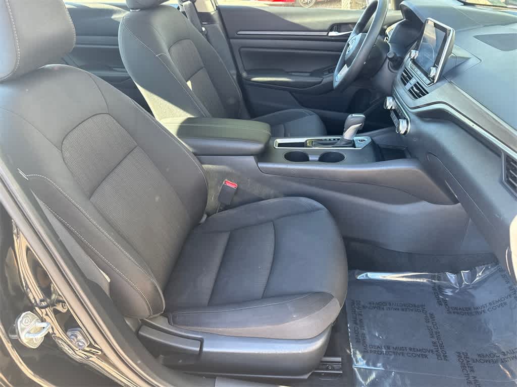 Thumbnail: 2025 Nissan Altima - 12