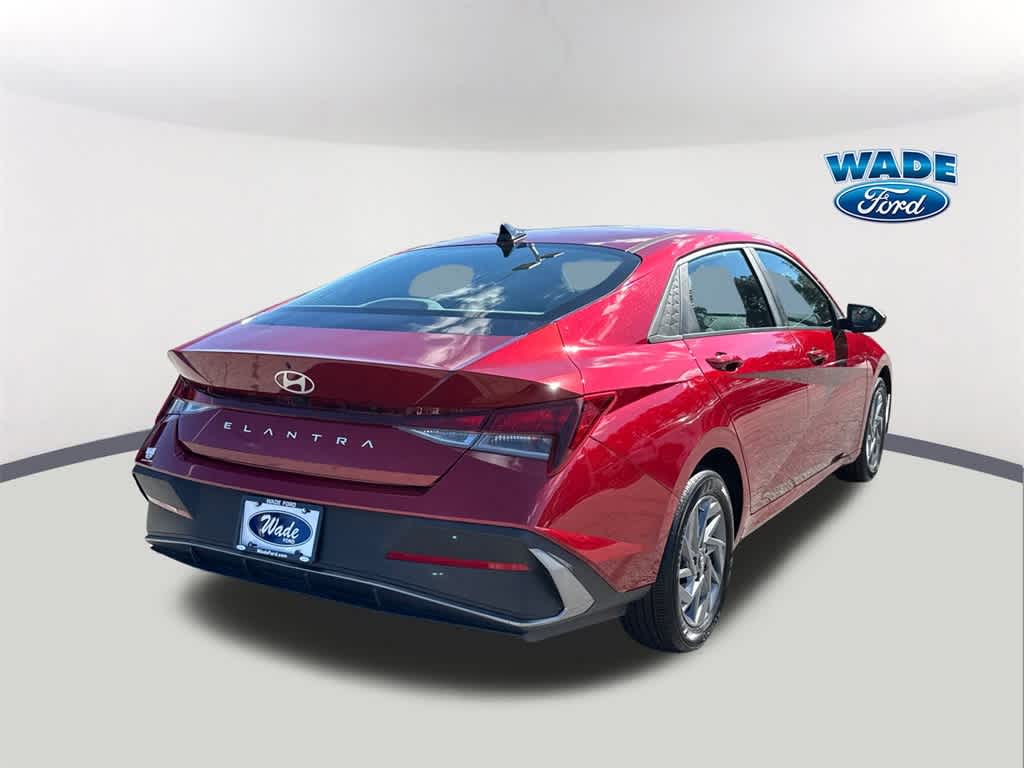Thumbnail: 2024 Hyundai Elantra - 5