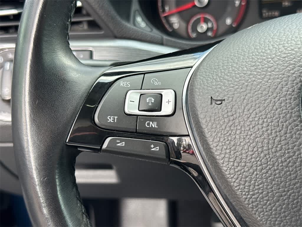 Thumbnail: 2020 Volkswagen Passat - 22