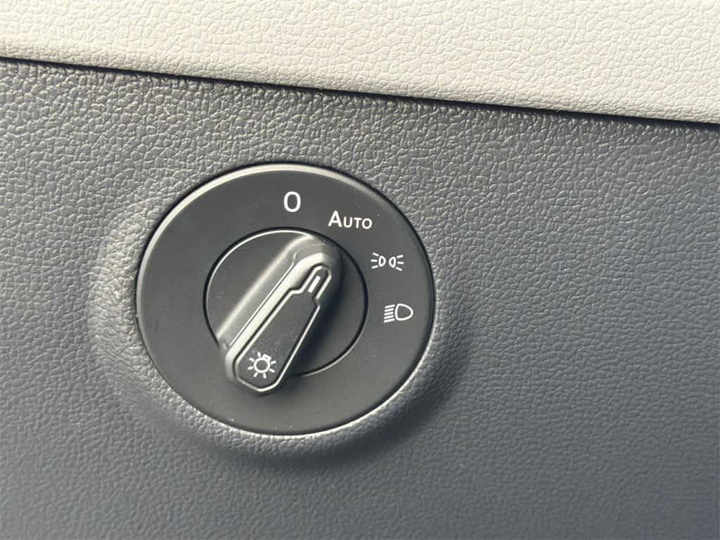 Thumbnail: 2024 Volkswagen Taos - 30