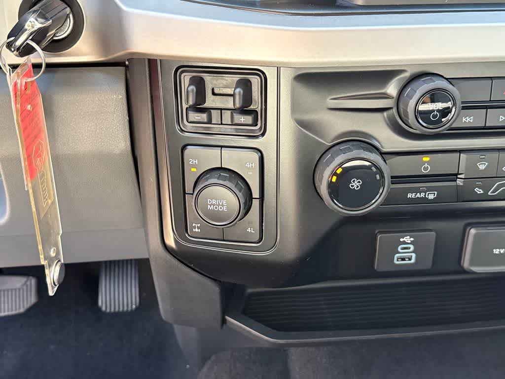 Thumbnail: 2026 Ford F-250 - 26