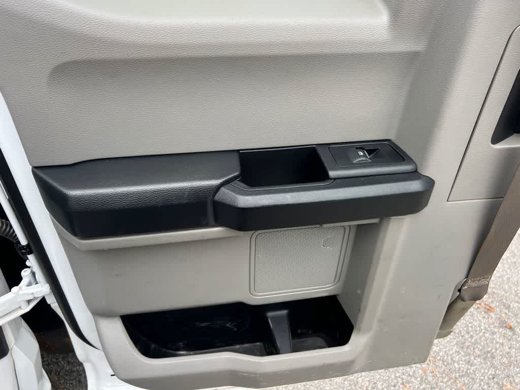 Thumbnail: 2019 Ford Econoline - 21