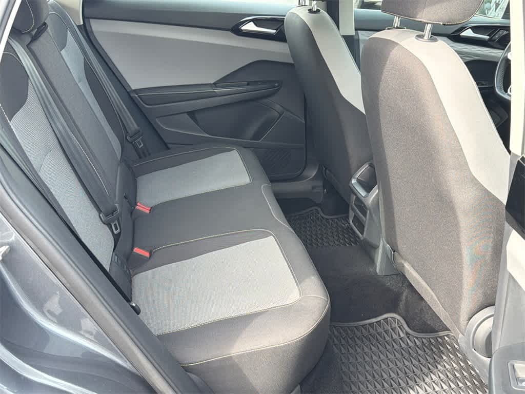 Thumbnail: 2024 Volkswagen Taos - 14