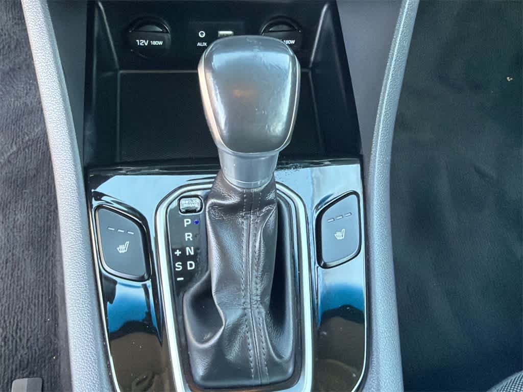 Thumbnail: 2017 Hyundai Ioniq - 31